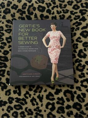 Gertie's New Book for Better Sewing - Pink Floral Cover